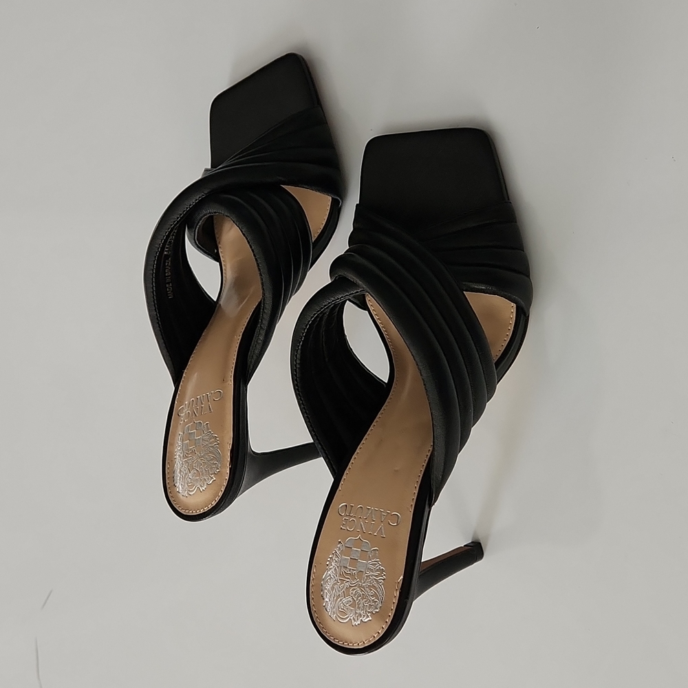 Vince Camuto Women's Black Baby Sheep Sandal Size 8M